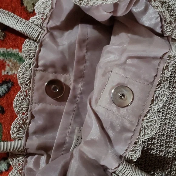 VTG Darling Crochet Handbag - EVC - Picture 8 of 10